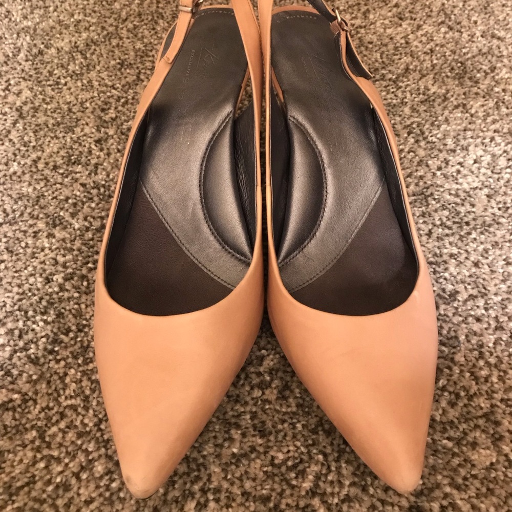 Kenneth Cole 9-2-5 Slingback Heels